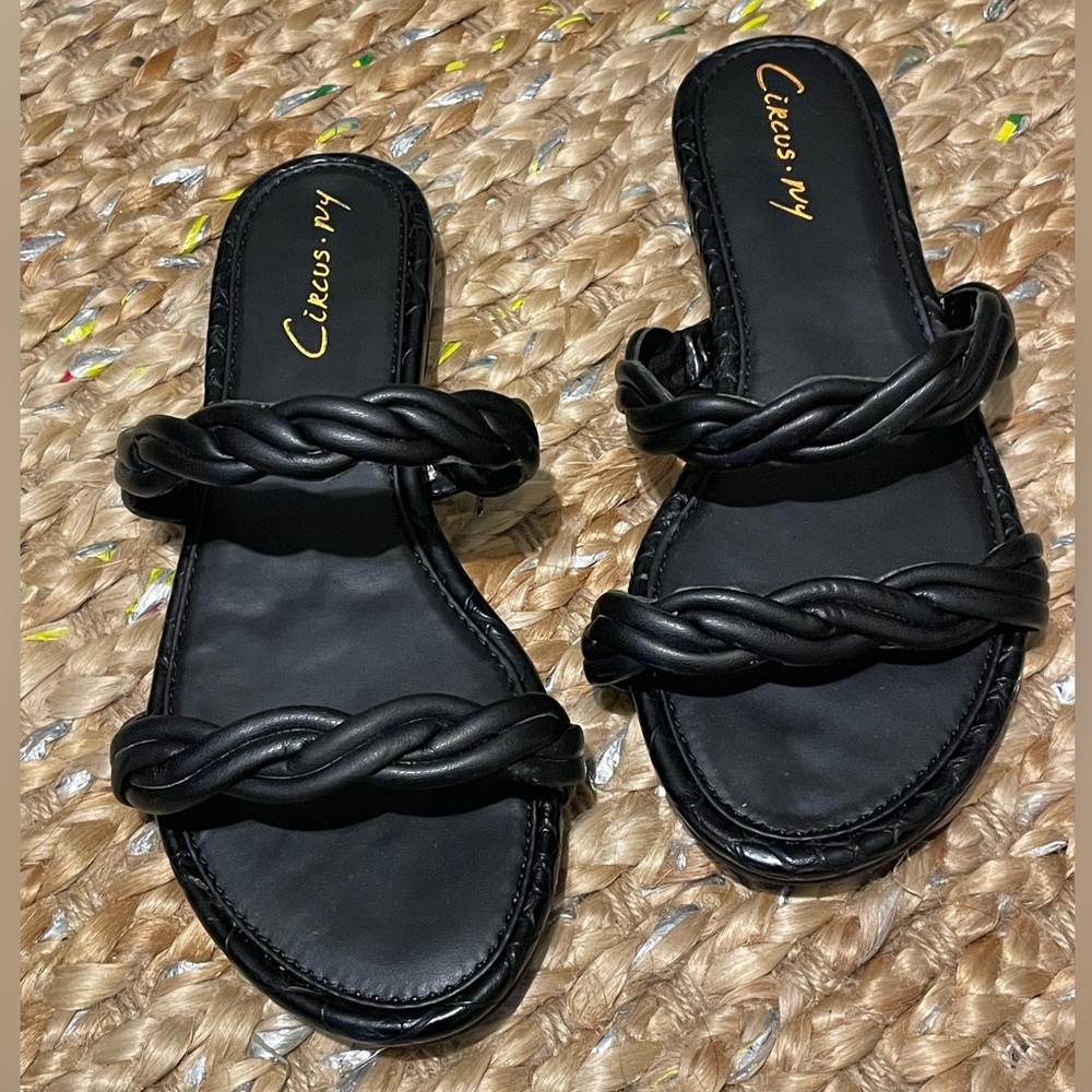 New Circus by Sam Edelman Size 6 Cybil Black Slide Sandals